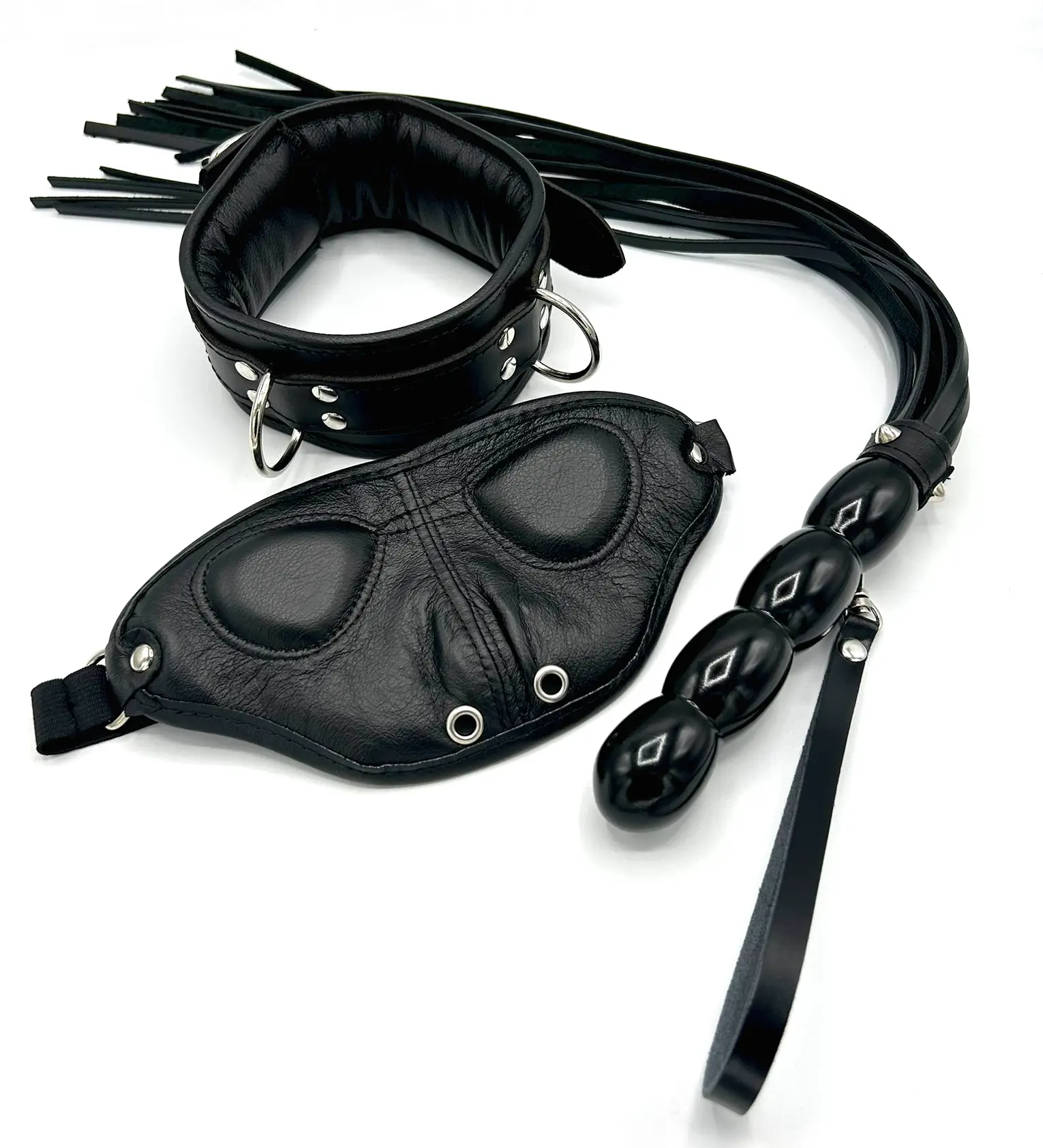 Schwarzes Lederset aus Augenmaske, LEderpeitsche und Halsband aus Echtlder pm-bodyleather.de